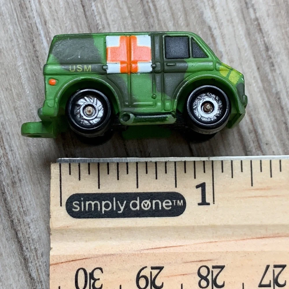 Vintage 1986 Galoob Mirco Machine Camouflage Truck Rescue Van Medic Micromachine